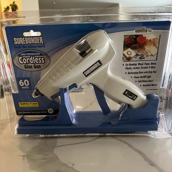 Cordless/Corded Full Size Glue Gun-High 60 Watt (Specialty Series CL-800… - Picture 3 of 3